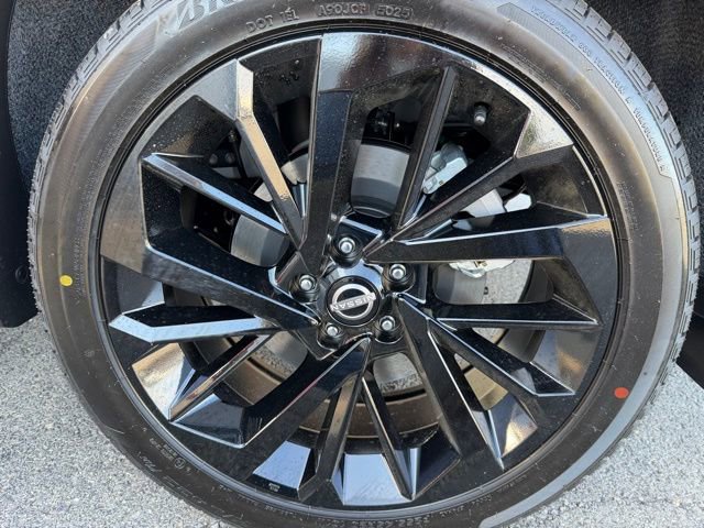New 2026 Nissan Rogue Platinum AWD/4WD image 9