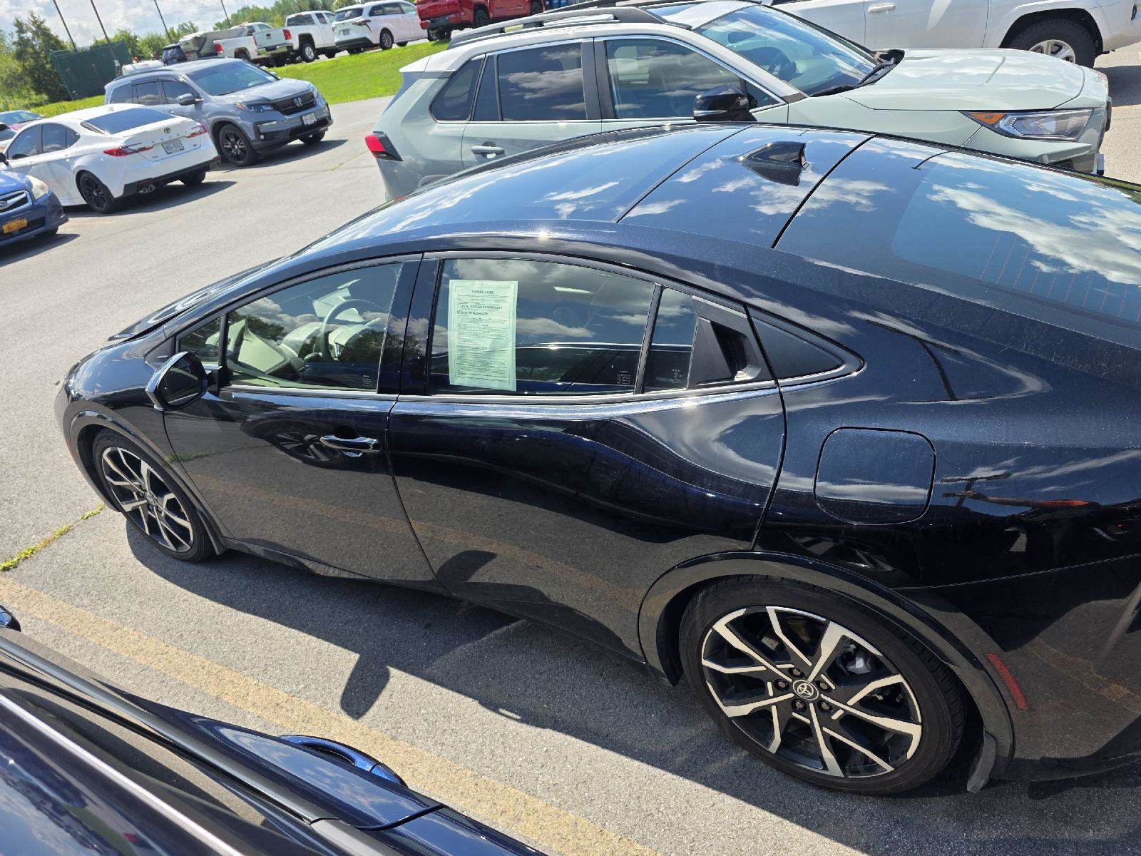 Used 2023 Toyota Prius Prime FWD image 7