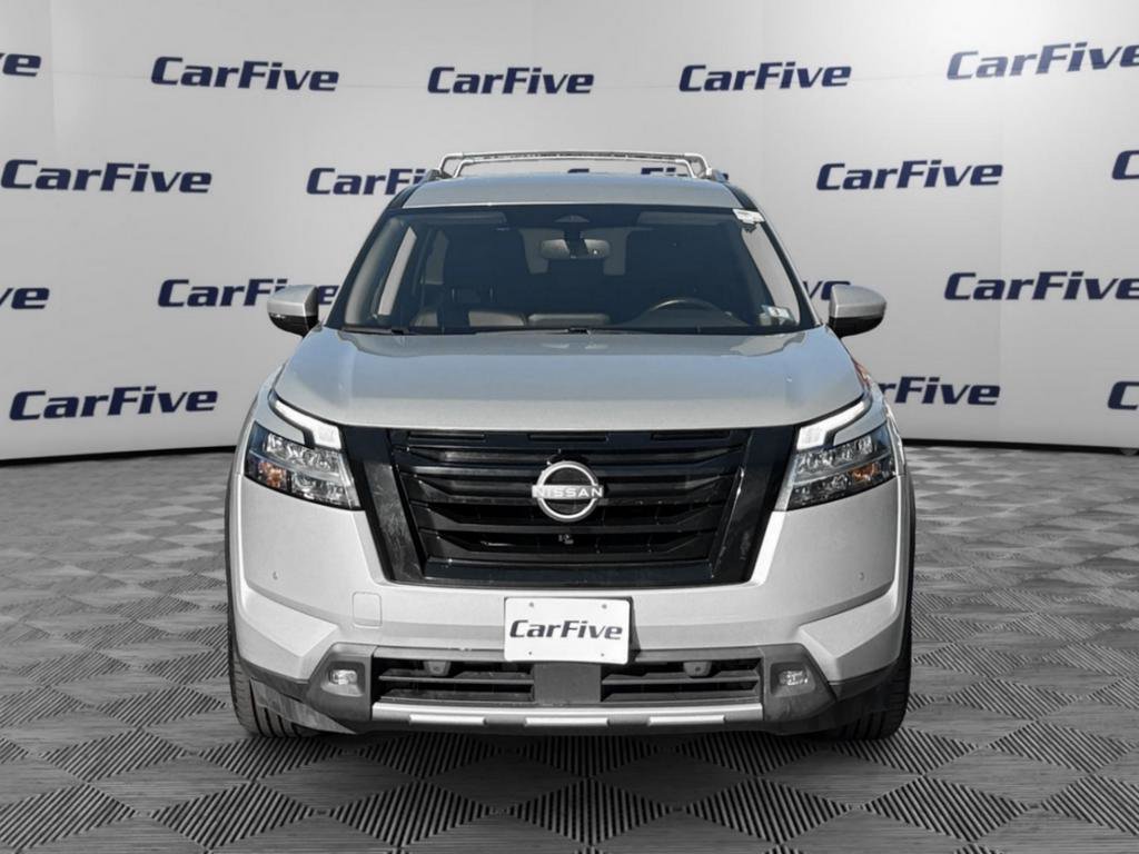 Used 2022 Nissan Pathfinder SL w/ Lighting Package (N92) image 9