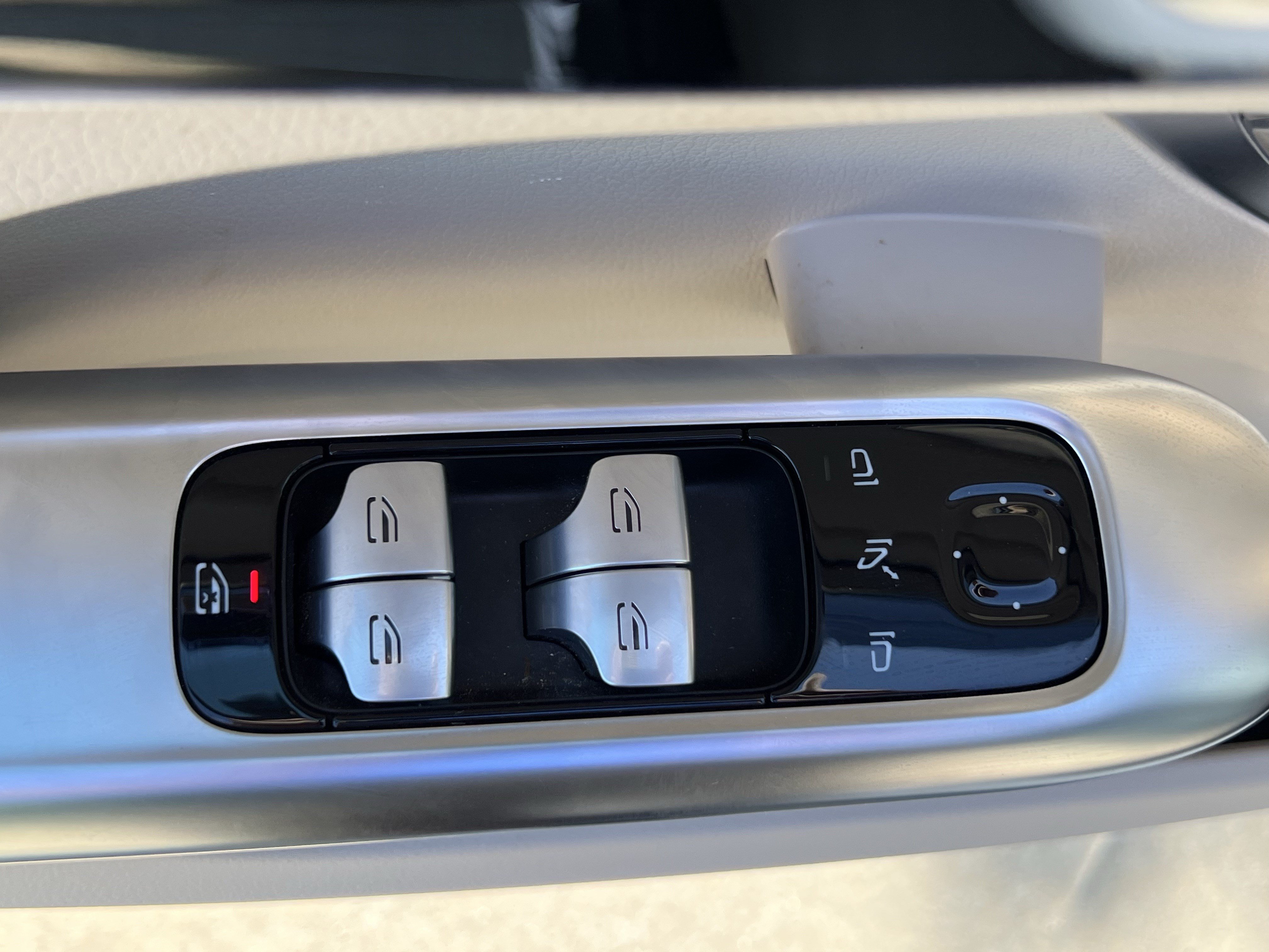 Used 2025 Mercedes-Benz C 300 Sedan image 17