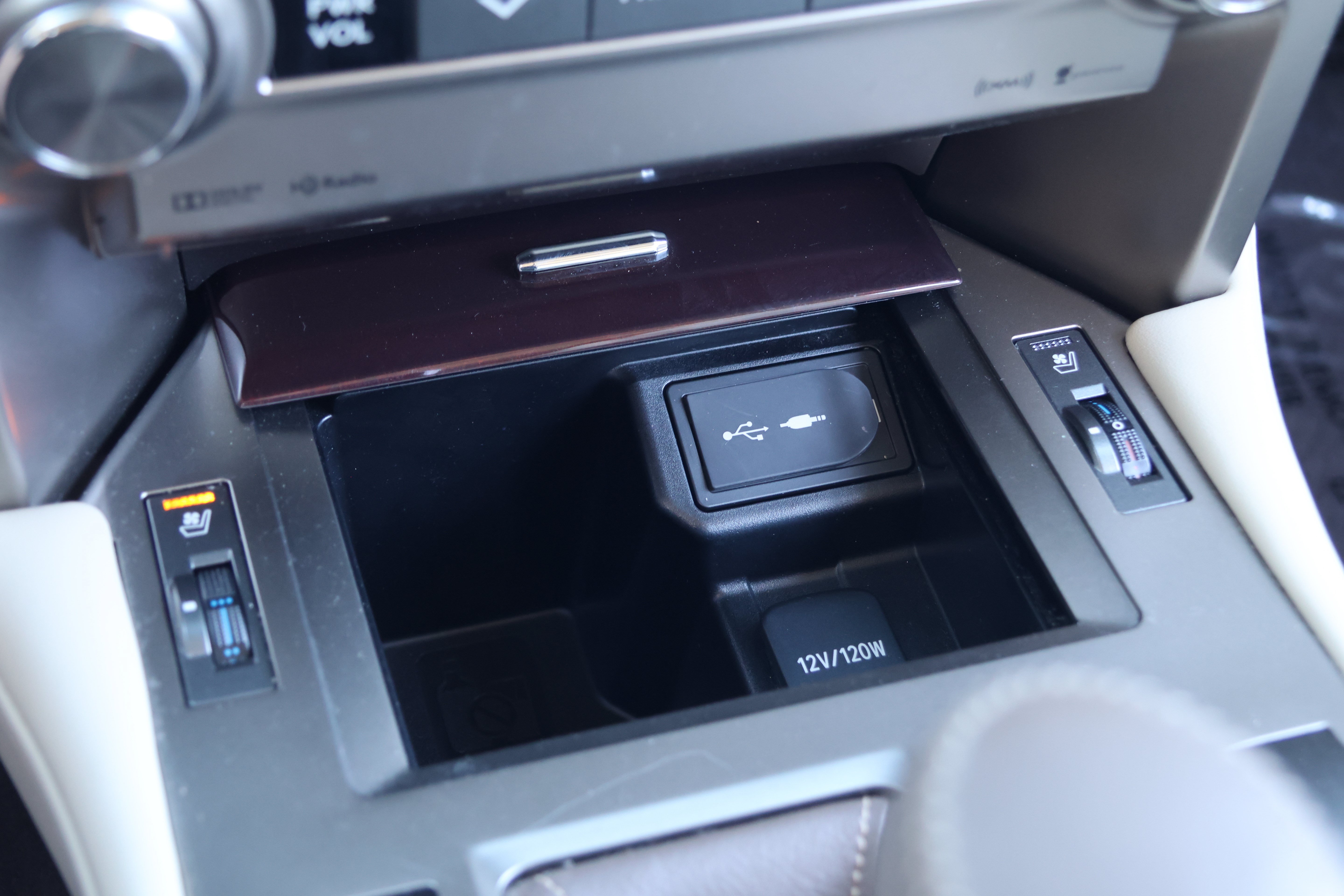 Used 2019 Lexus GX 460 Premium AWD/4WD image 24