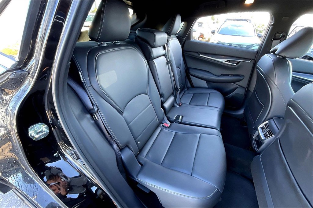 Used 2025 INFINITI QX55 Luxe w/ Cargo Package image 27