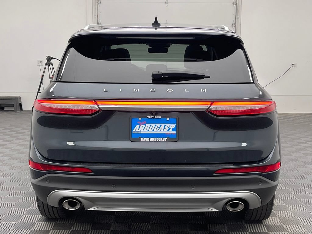 Used 2022 Lincoln Corsair Reserve w/ Equipment Group 201A FWD image 10