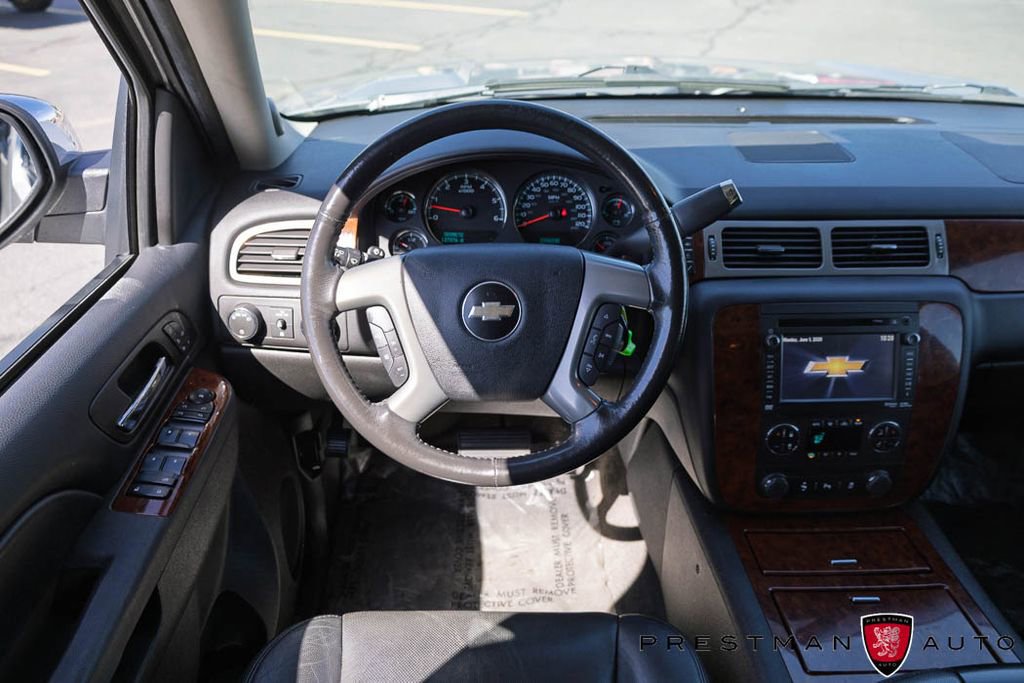 Used 2014 Chevrolet Suburban LTZ AWD/4WD image 2