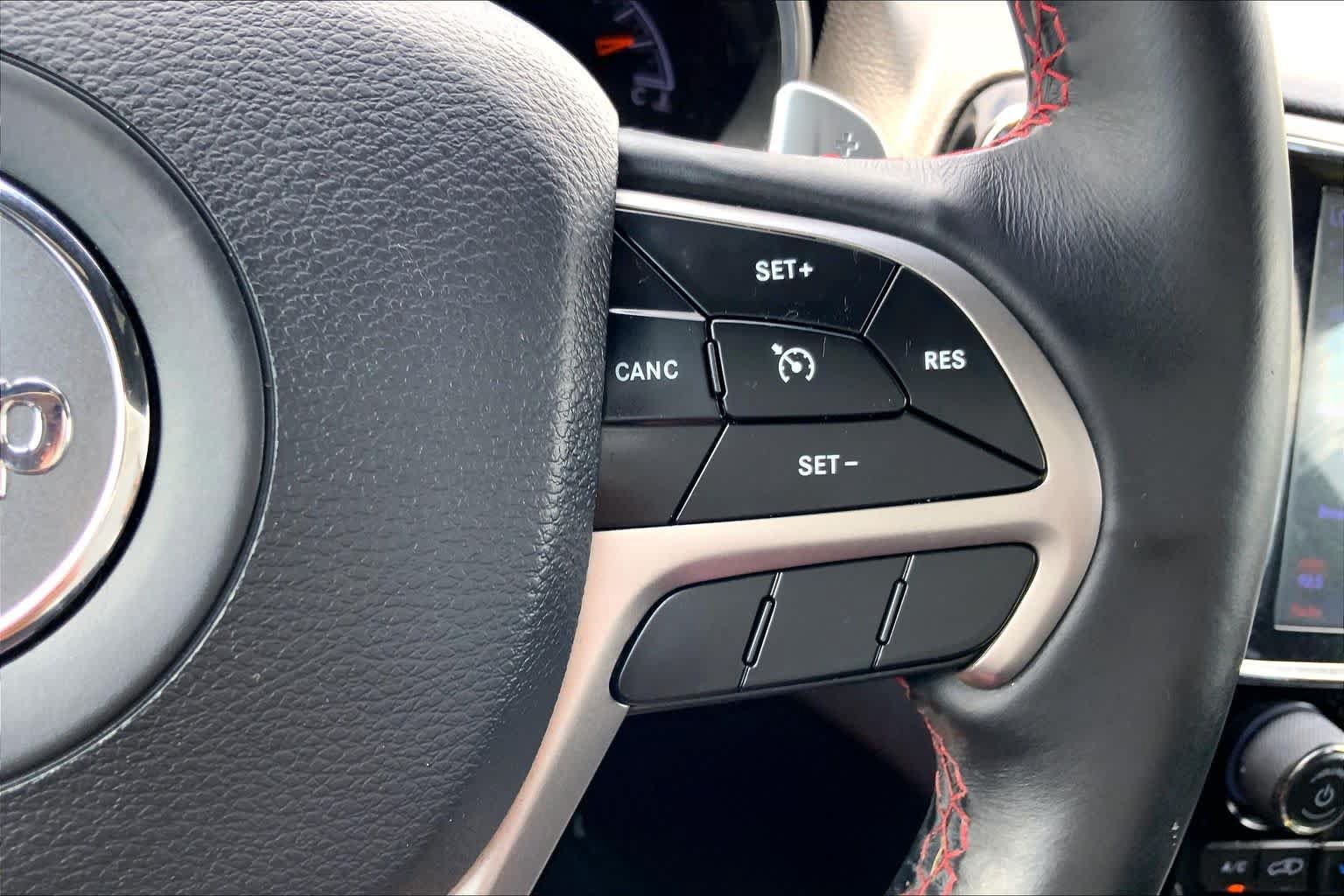 Used 2019 Jeep Grand Cherokee Trailhawk AWD/4WD image 24