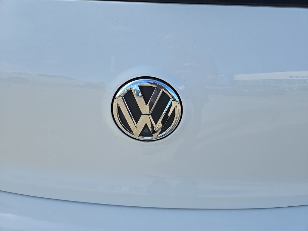 Used 2013 Volkswagen GTI 2-Door image 33