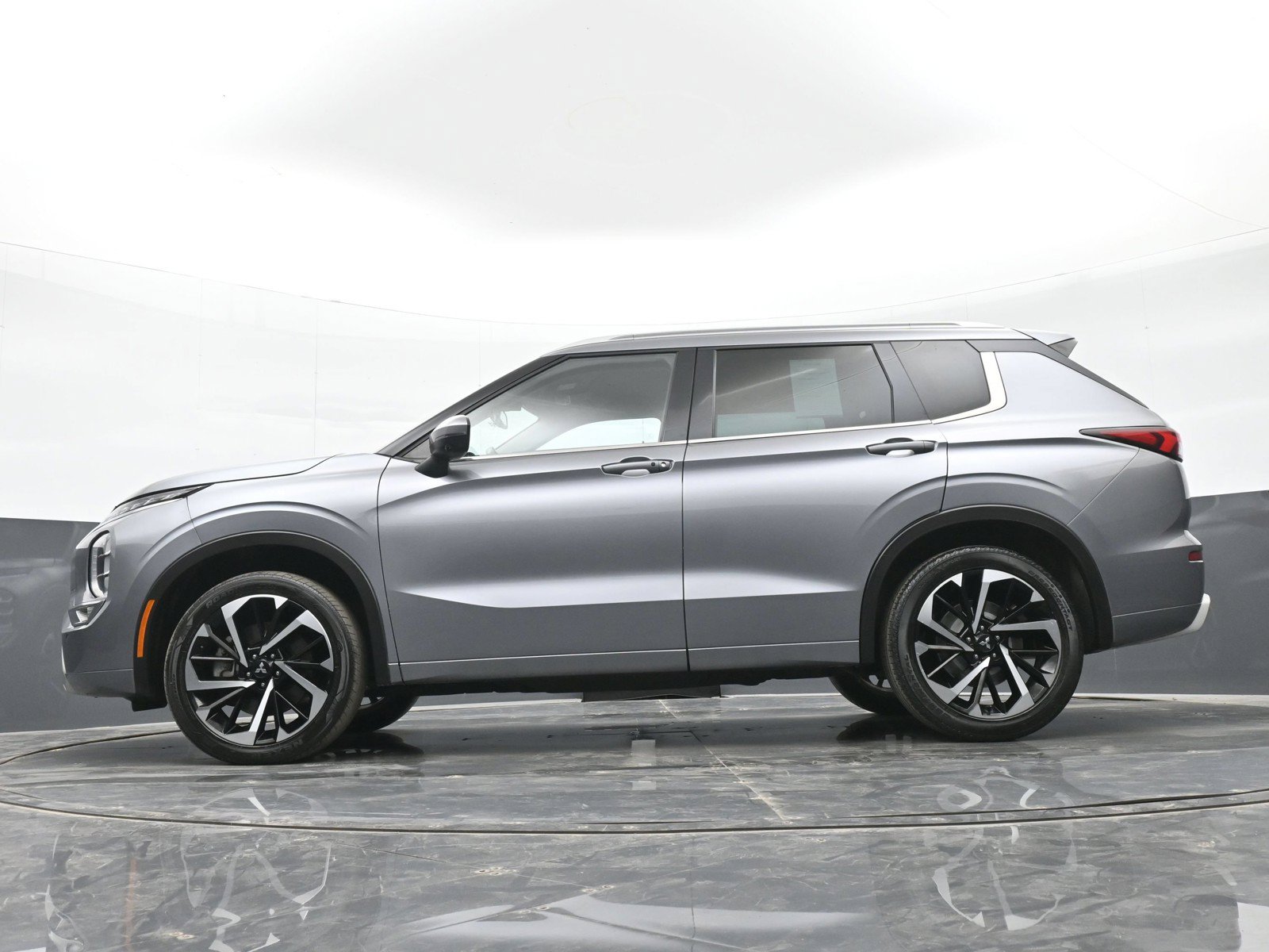 Used 2022 Mitsubishi Outlander SEL FWD image 43
