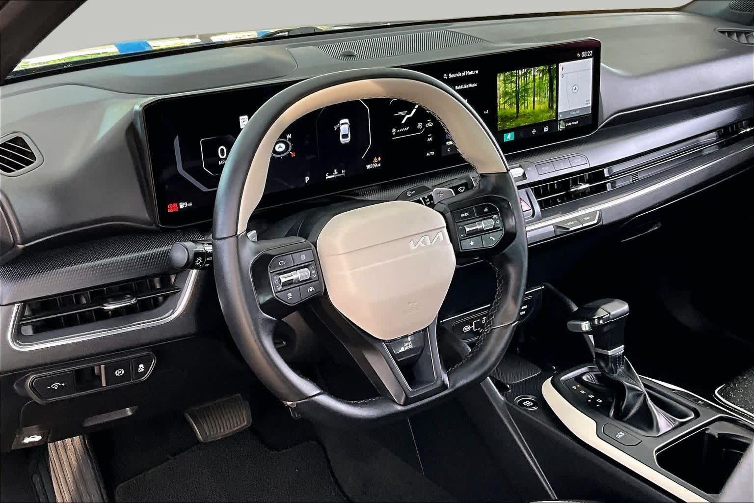 Used 2025 Kia K4 GT-Line w/ GT-Line Sunroof Package FWD image 18