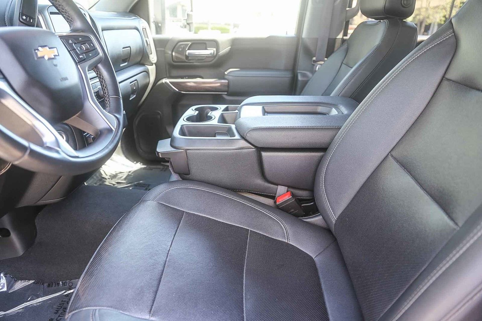 Used 2023 Chevrolet Silverado 2500 LTZ AWD/4WD image 16