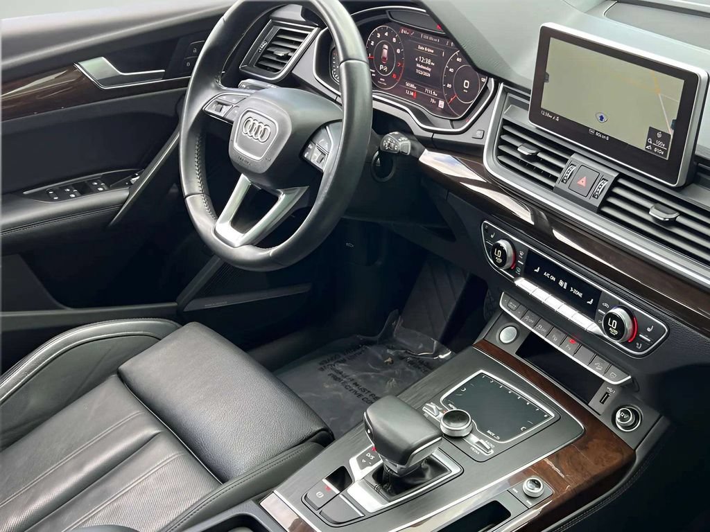 Used 2019 Audi Q5 Prestige w/ Prestige Package AWD/4WD image 6
