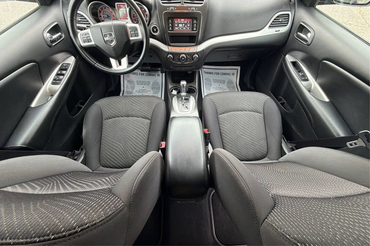Used 2016 Dodge Journey SE w/ Flexible Seating Group FWD image 13