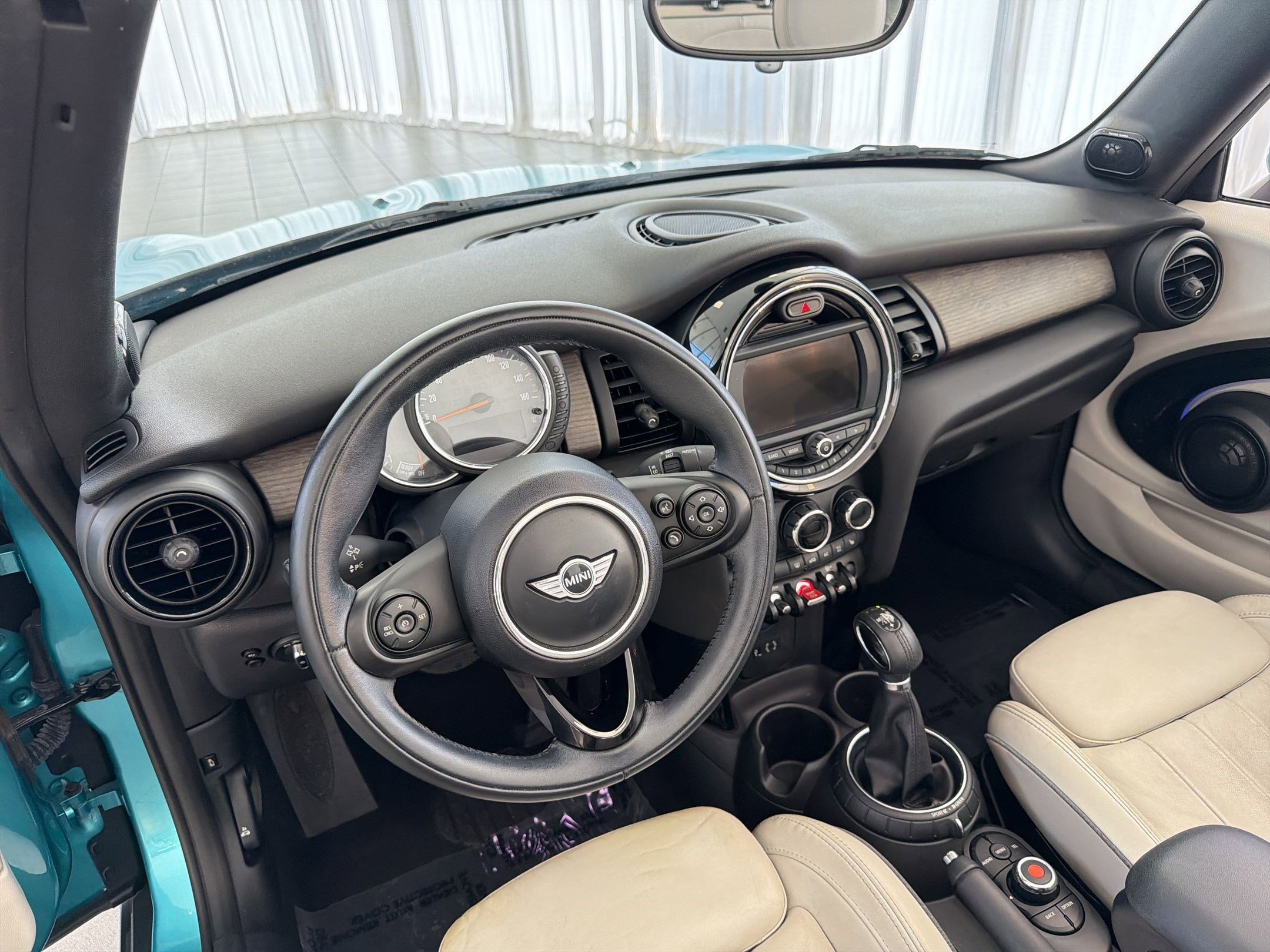 Used 2017 MINI Cooper S image 4