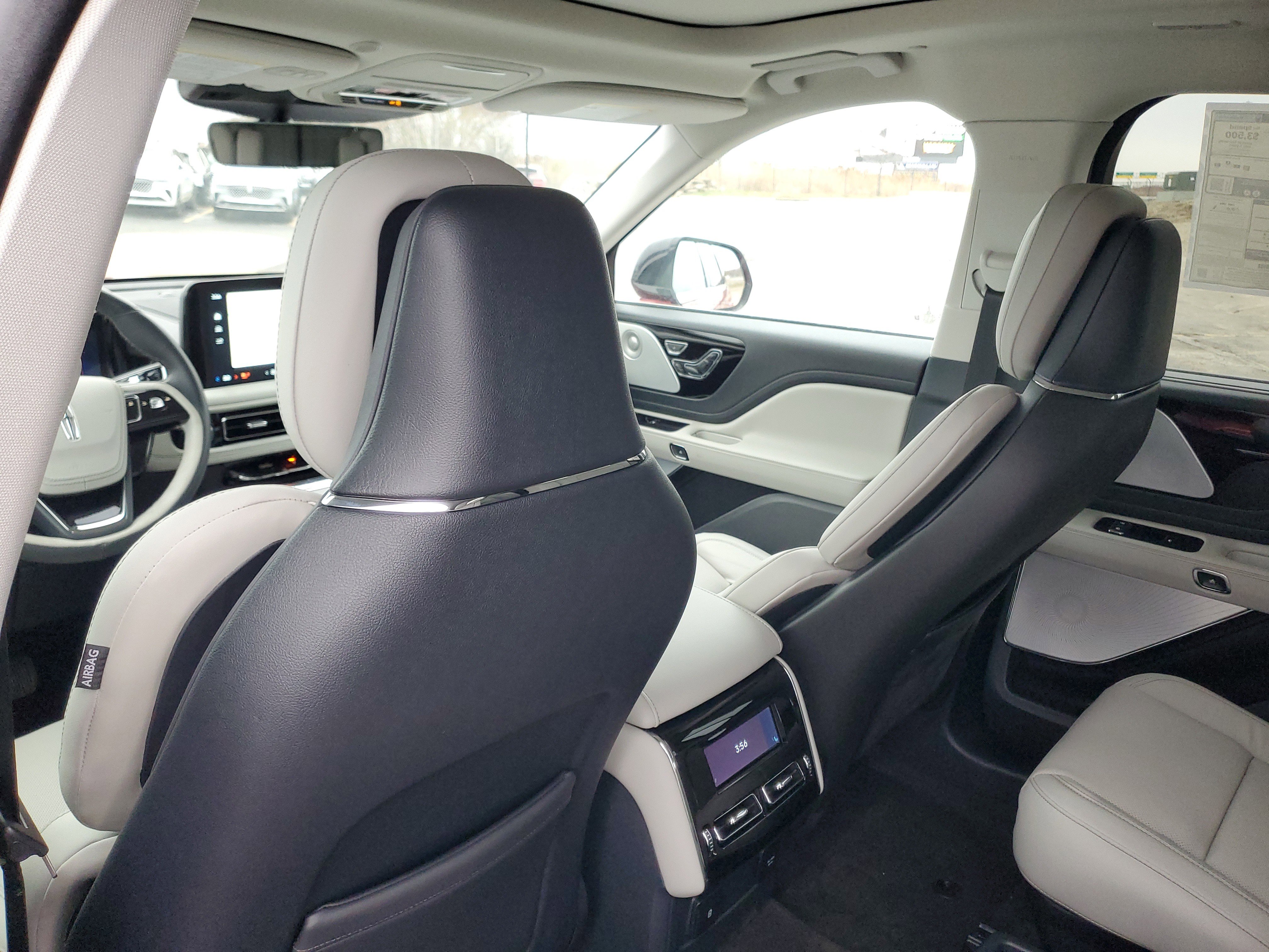 New 2025 Lincoln Aviator Reserve w/ Equipment Group 201A image 25