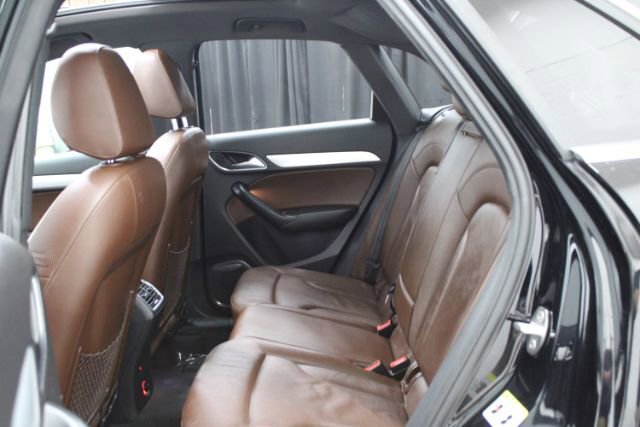 Used 2015 Audi Q3 2.0T Prestige w/ Prestige Package FWD image 23