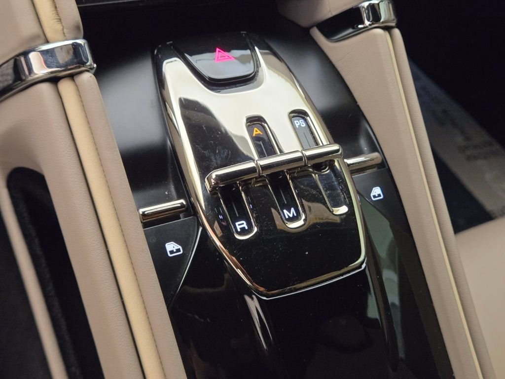 Used 2022 Ferrari Roma RWD image 38