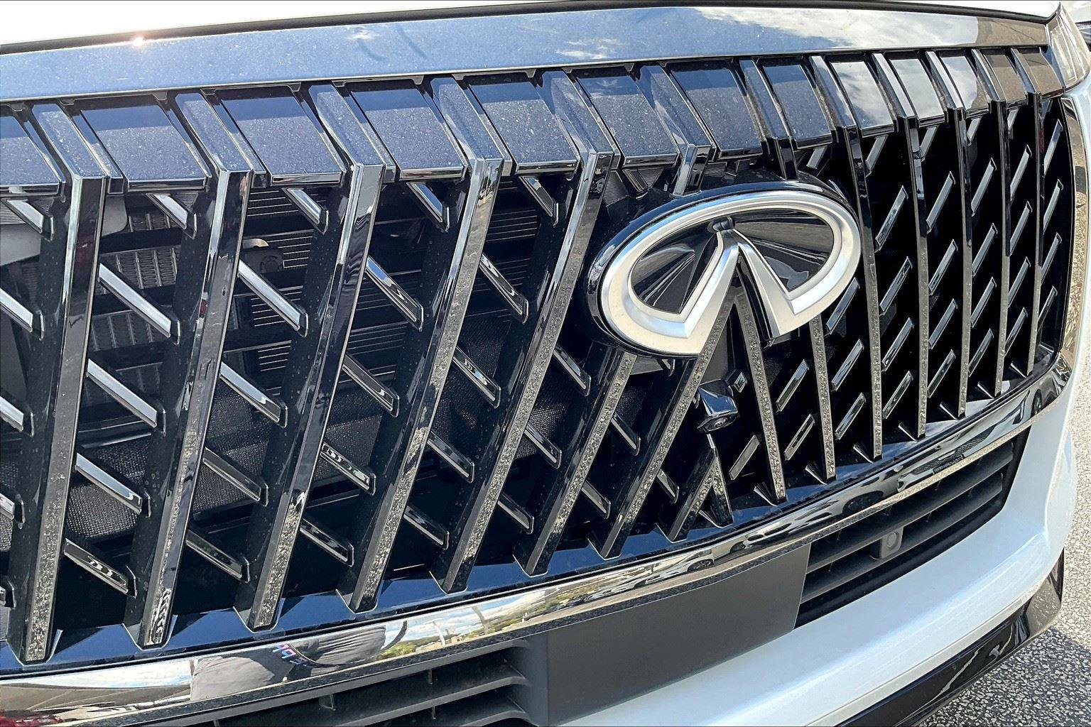 New 2026 INFINITI QX80 4WD w/ Sport Exterior Package image 41