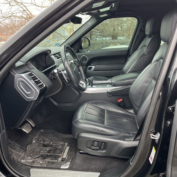 Used 2022 Land Rover Range Rover Sport HSE Silver Edition image 9