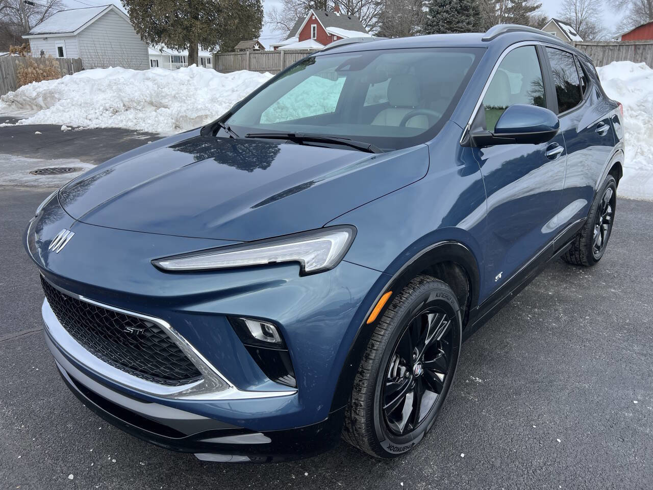 Used 2025 Buick Encore GX Sport Touring w/ Advanced Technology Package image 8