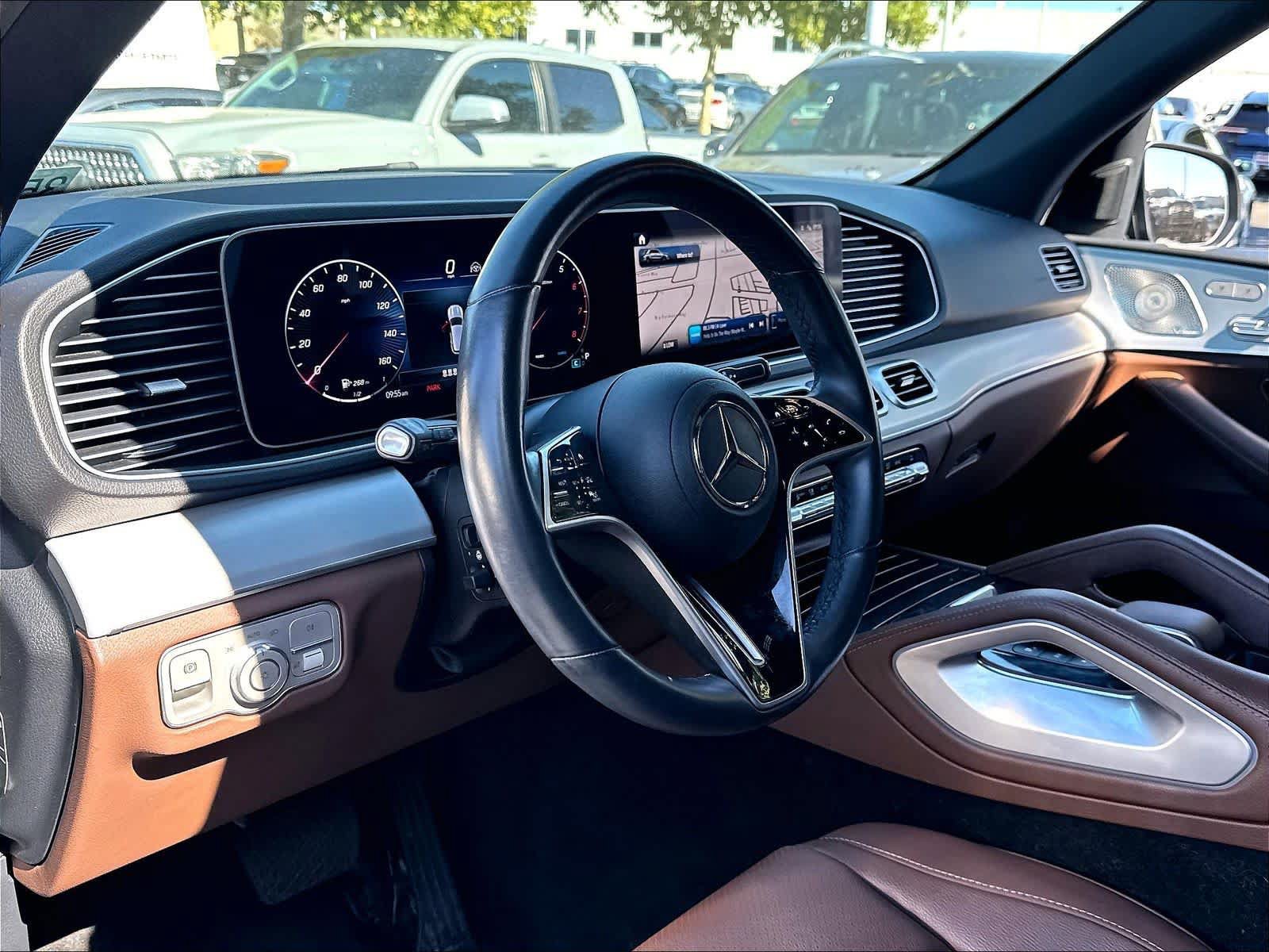 Used 2024 Mercedes-Benz GLE 450 4MATIC w/ Driver Assistance Package image 17
