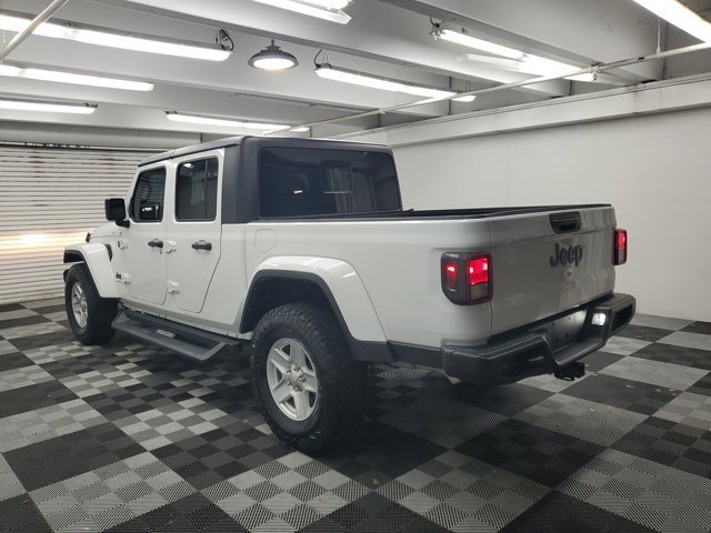 Used 2023 Jeep Gladiator Sport image 4