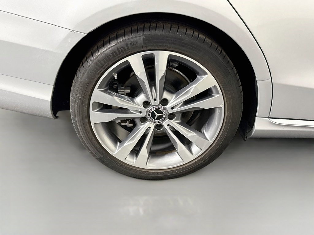 Used 2018 Mercedes-Benz C 300 Sedan w/ Premium Package image 32