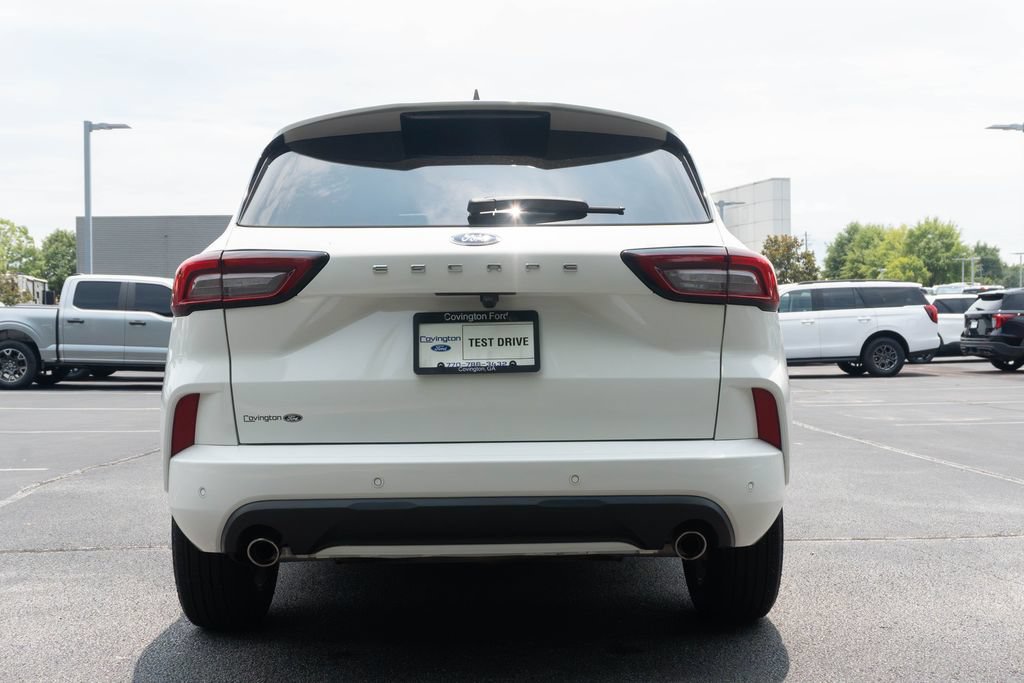Used 2024 Ford Escape ST-Line w/ Tech Pack #1 FWD image 8