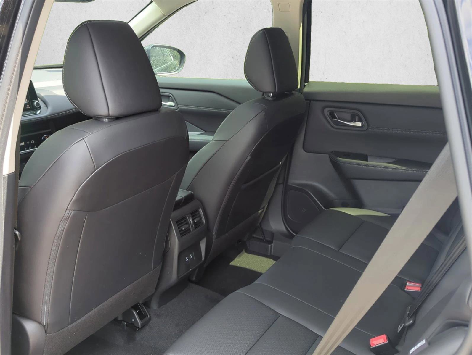 New 2026 Nissan Rogue SV FWD image 15