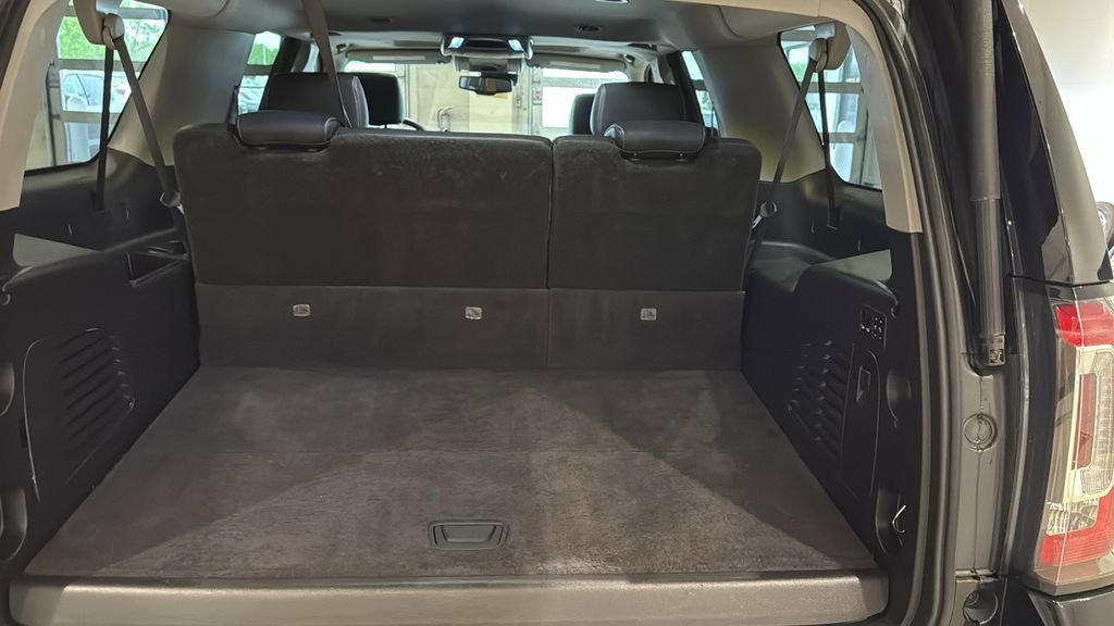 Used 2017 GMC Yukon XL SLT w/ HD Trailering Package AWD/4WD image 18