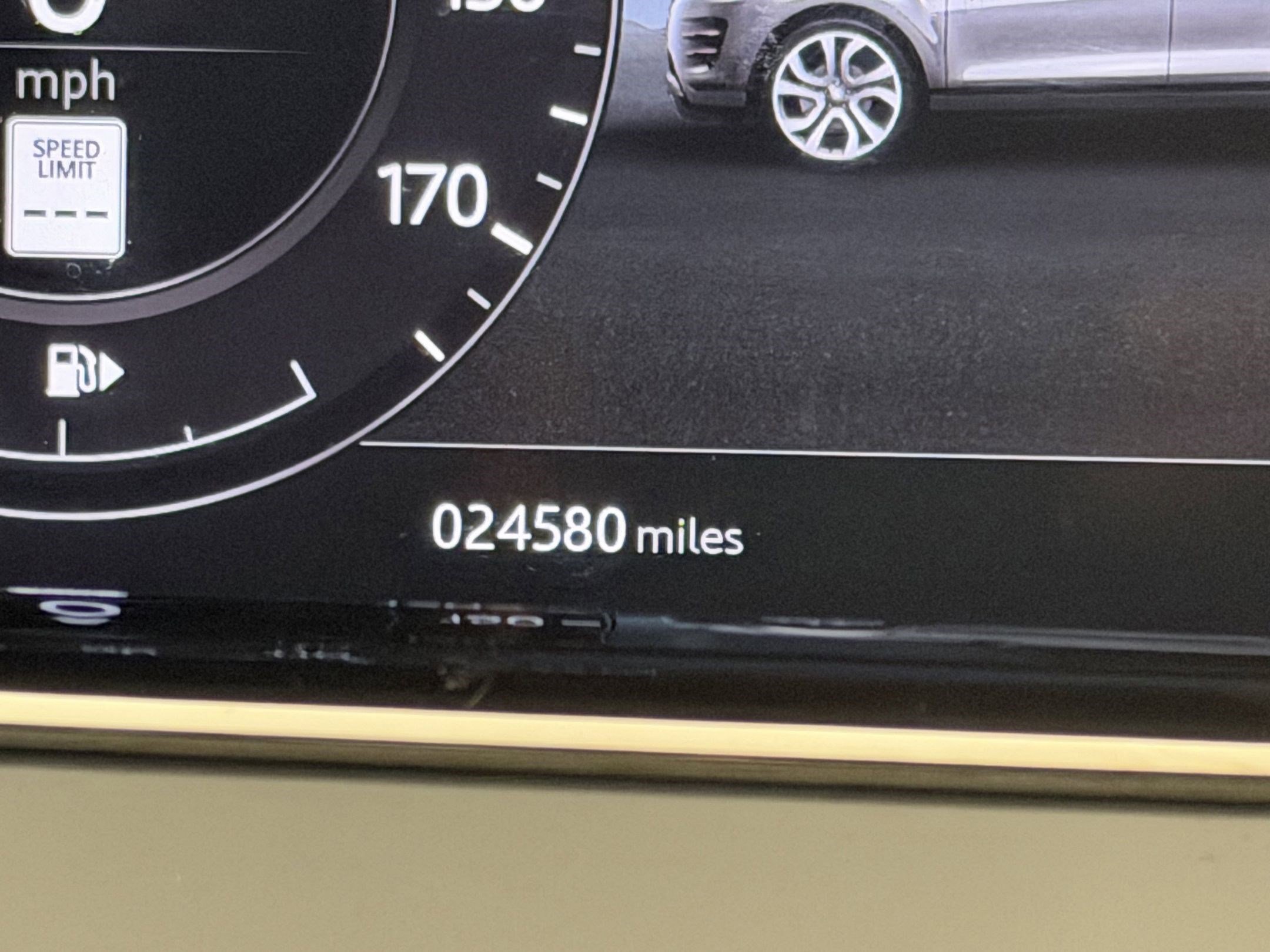 Used 2020 Land Rover Range Rover Evoque First Edition image 19