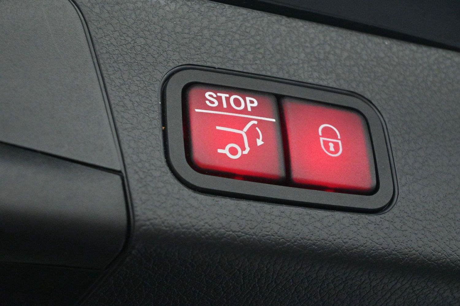 Used 2024 Mercedes-Benz GLB 250 image 10