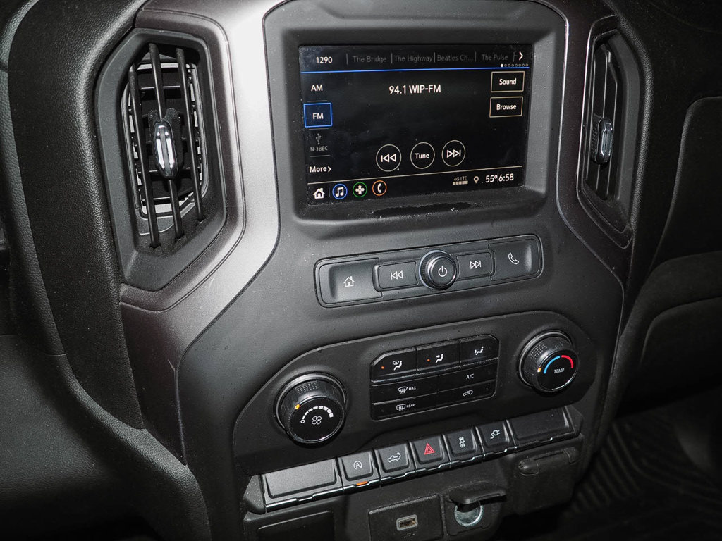 Used 2020 Chevrolet Silverado 1500 Custom w/ Custom Value Package AWD/4WD image 10