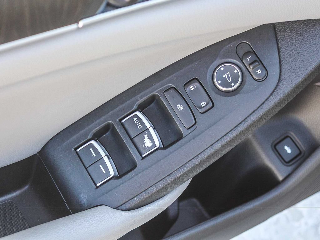 Certified 2018 Honda Accord EX image 21