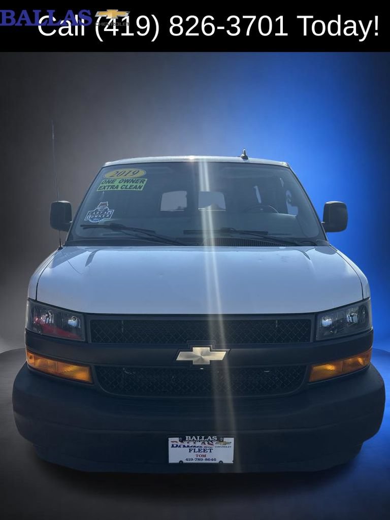 Used 2019 Chevrolet Express 3500 LS RWD image 1