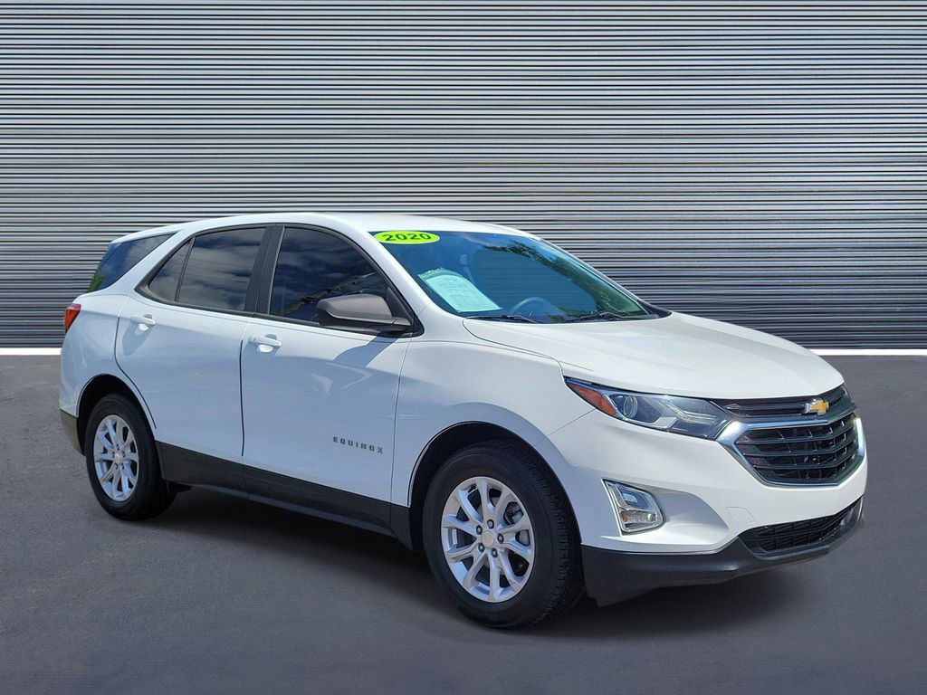 Used 2020 Chevrolet Equinox LS FWD image 2