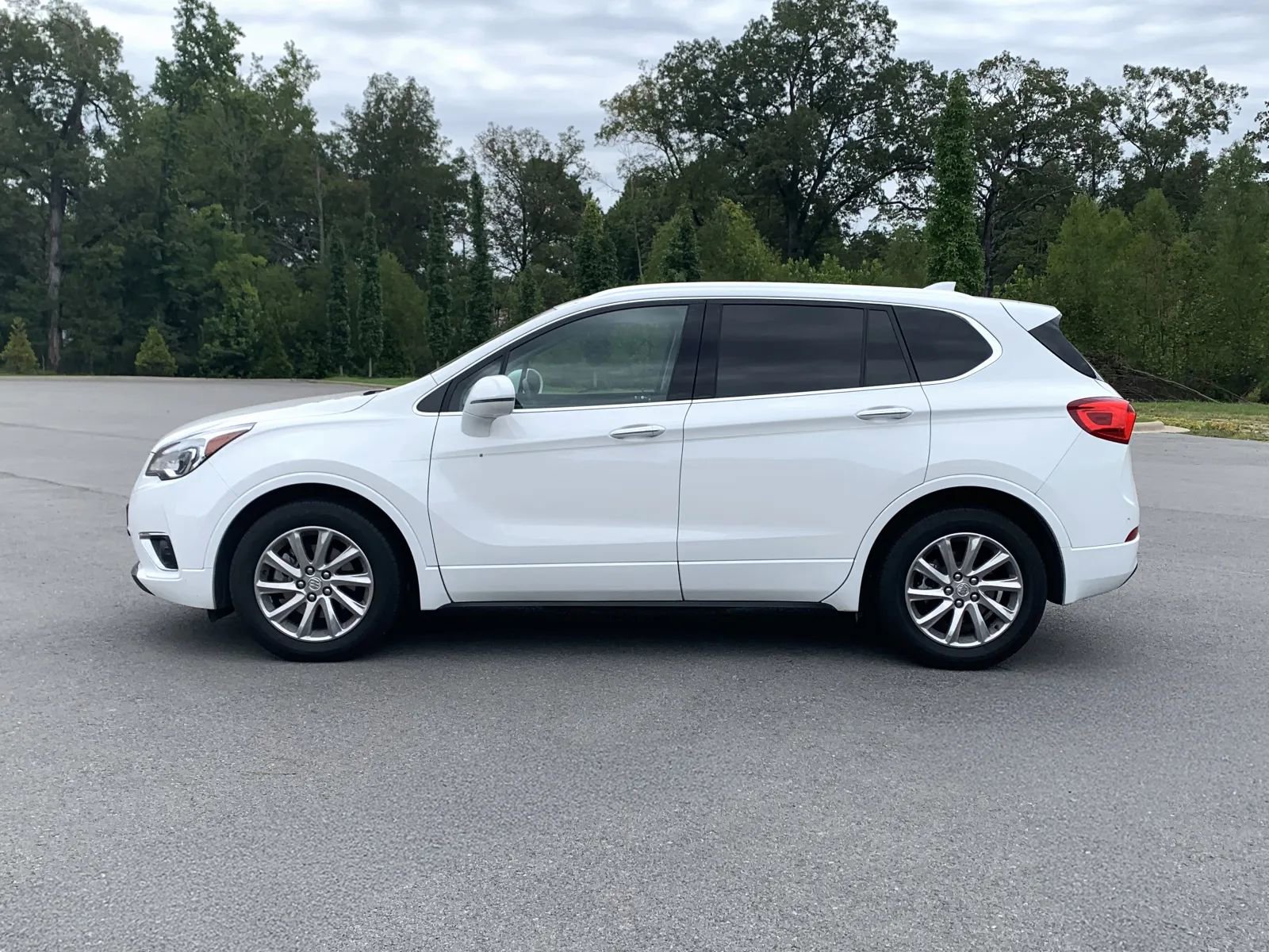 Used 2019 Buick Envision Essence image 4