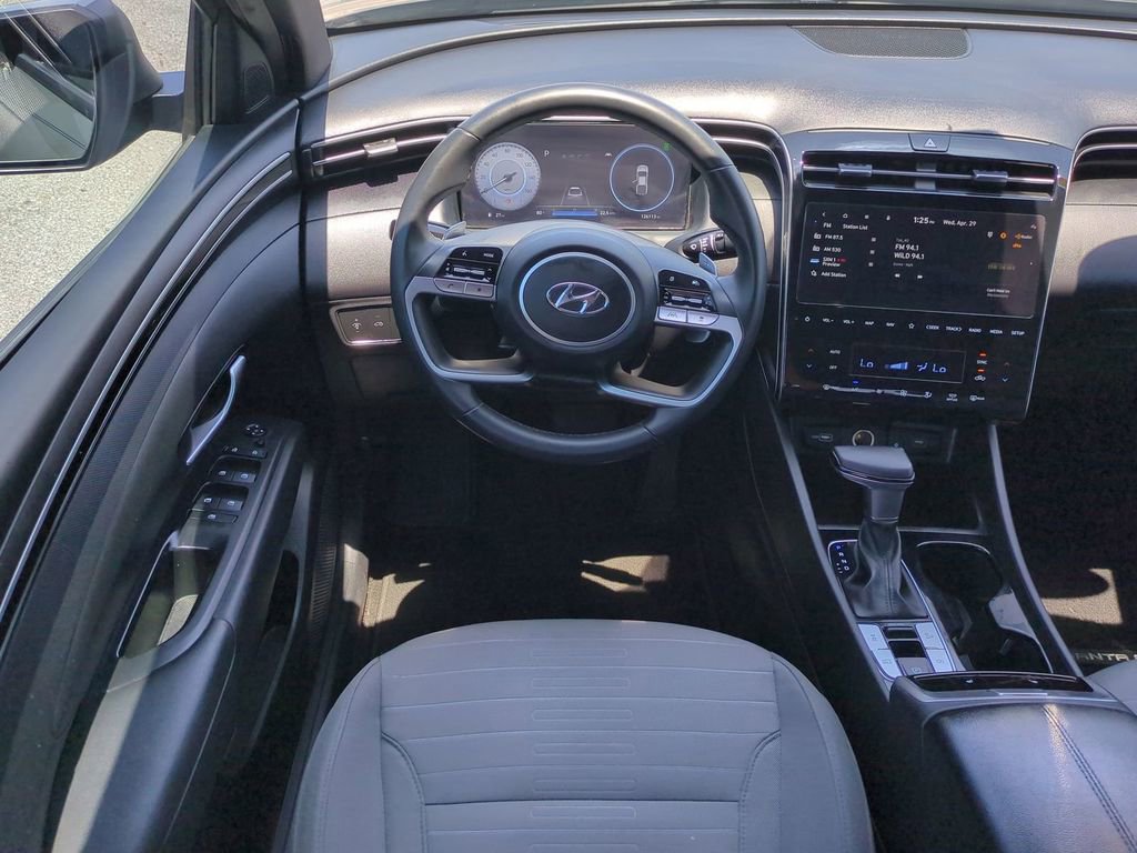 Used 2023 Hyundai Santa Cruz SEL Premium AWD/4WD image 17