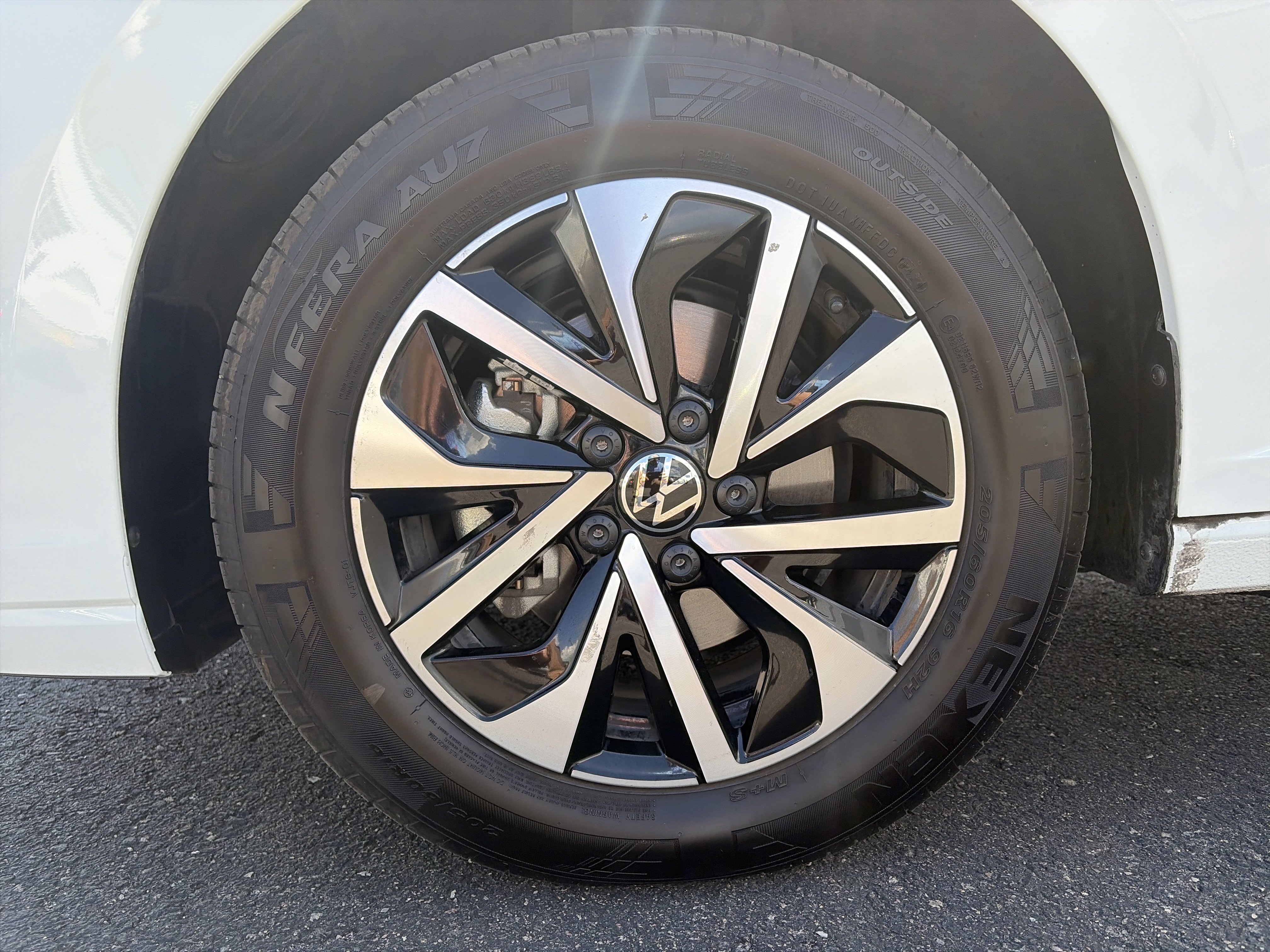 Certified 2025 Volkswagen Jetta S FWD image 11