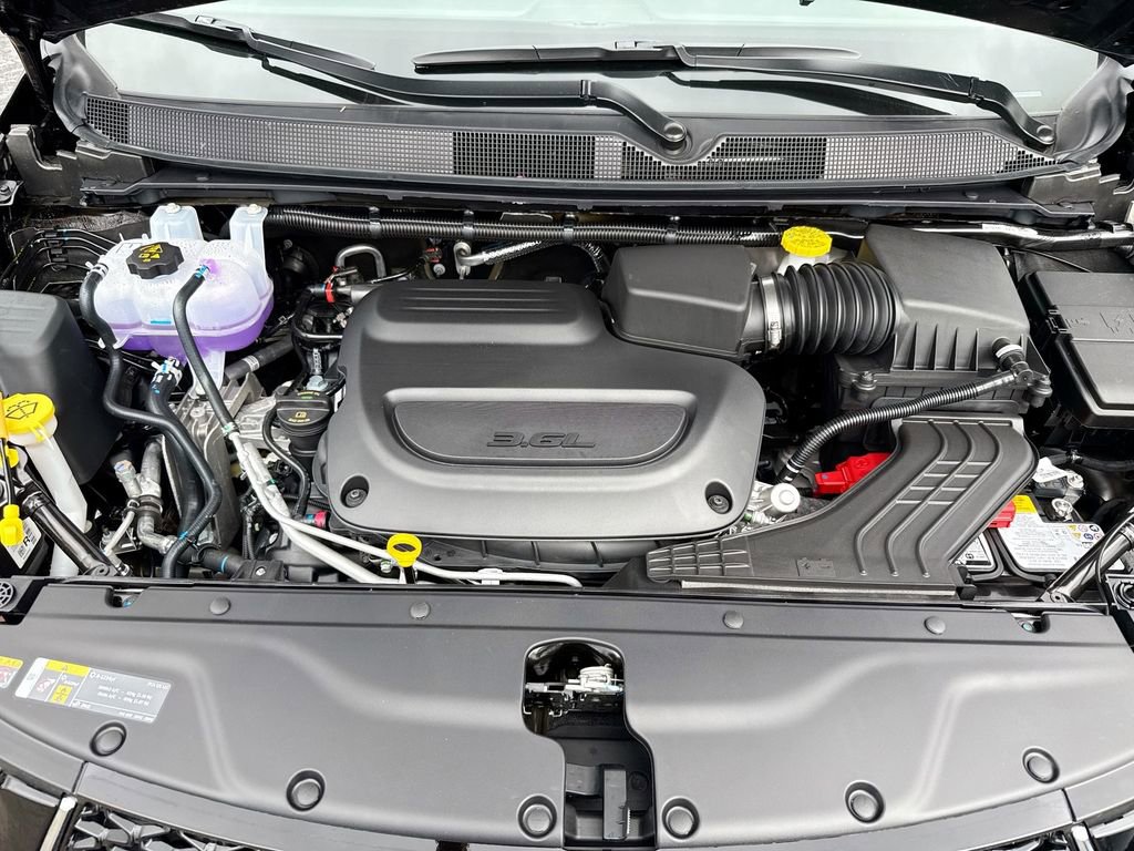New 2026 Chrysler Pacifica Select FWD image 33