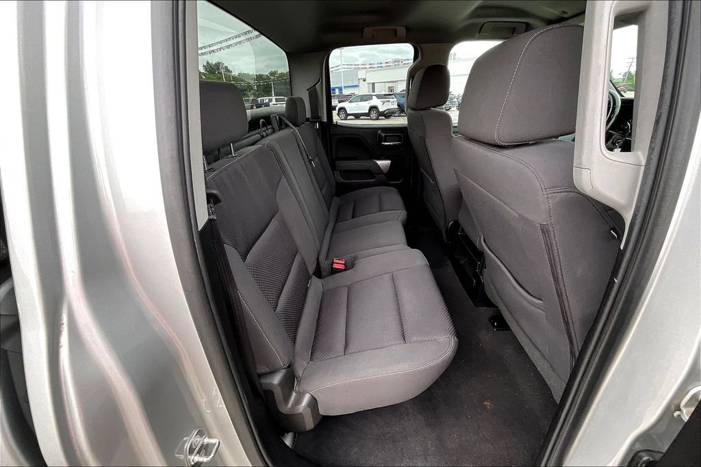 Used 2019 Chevrolet Silverado 1500 LT AWD/4WD image 22