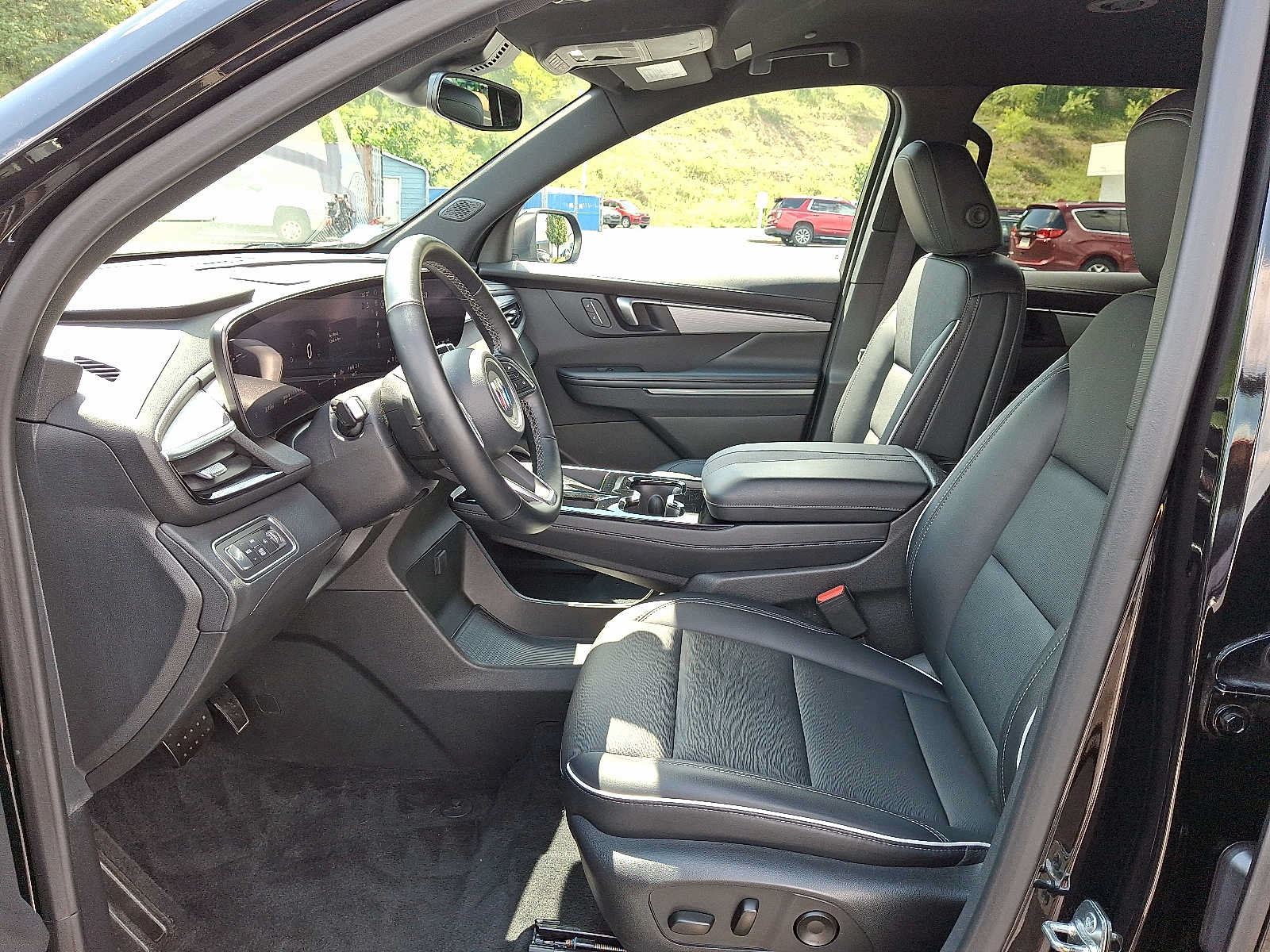 Used 2025 Buick Enclave Preferred AWD/4WD image 14