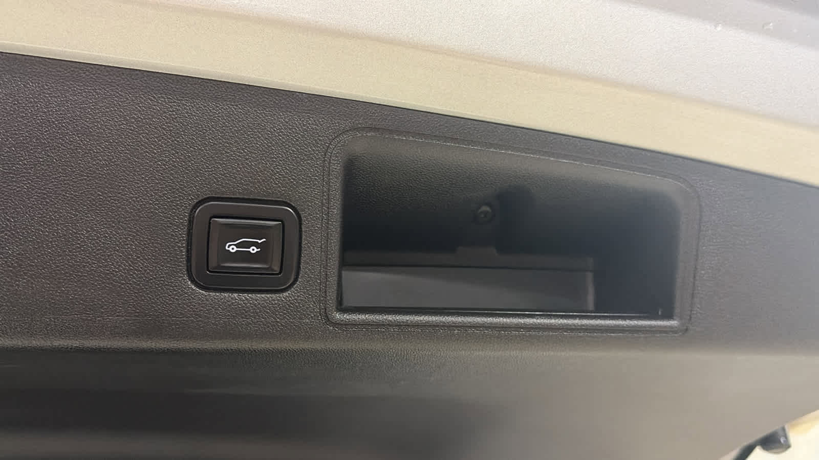 Certified 2021 GMC Terrain SLT w/ Infotainment Package II image 28