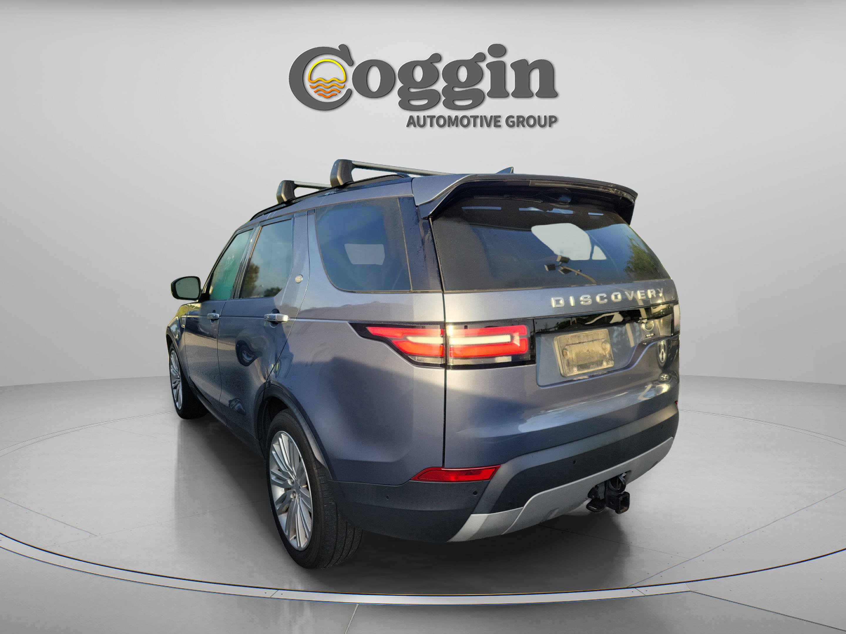 Used 2018 Land Rover Discovery HSE Luxury image 2