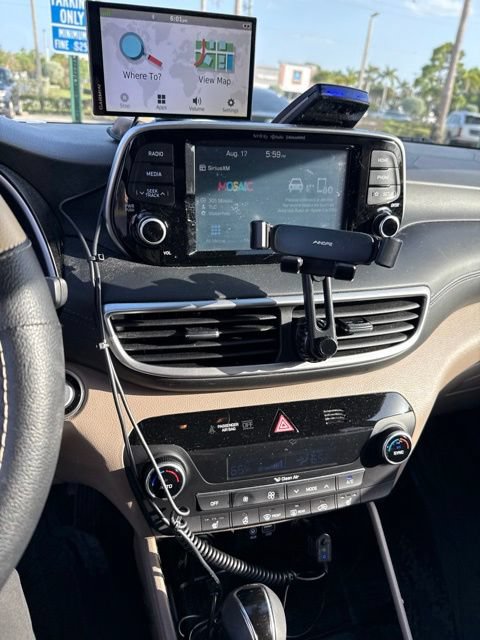 Certified 2021 Hyundai Tucson Limited FWD image 2