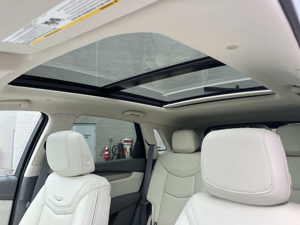 New 2026 Cadillac XT5 Premium Luxury w/ Driver Assist Package AWD/4WD image 28