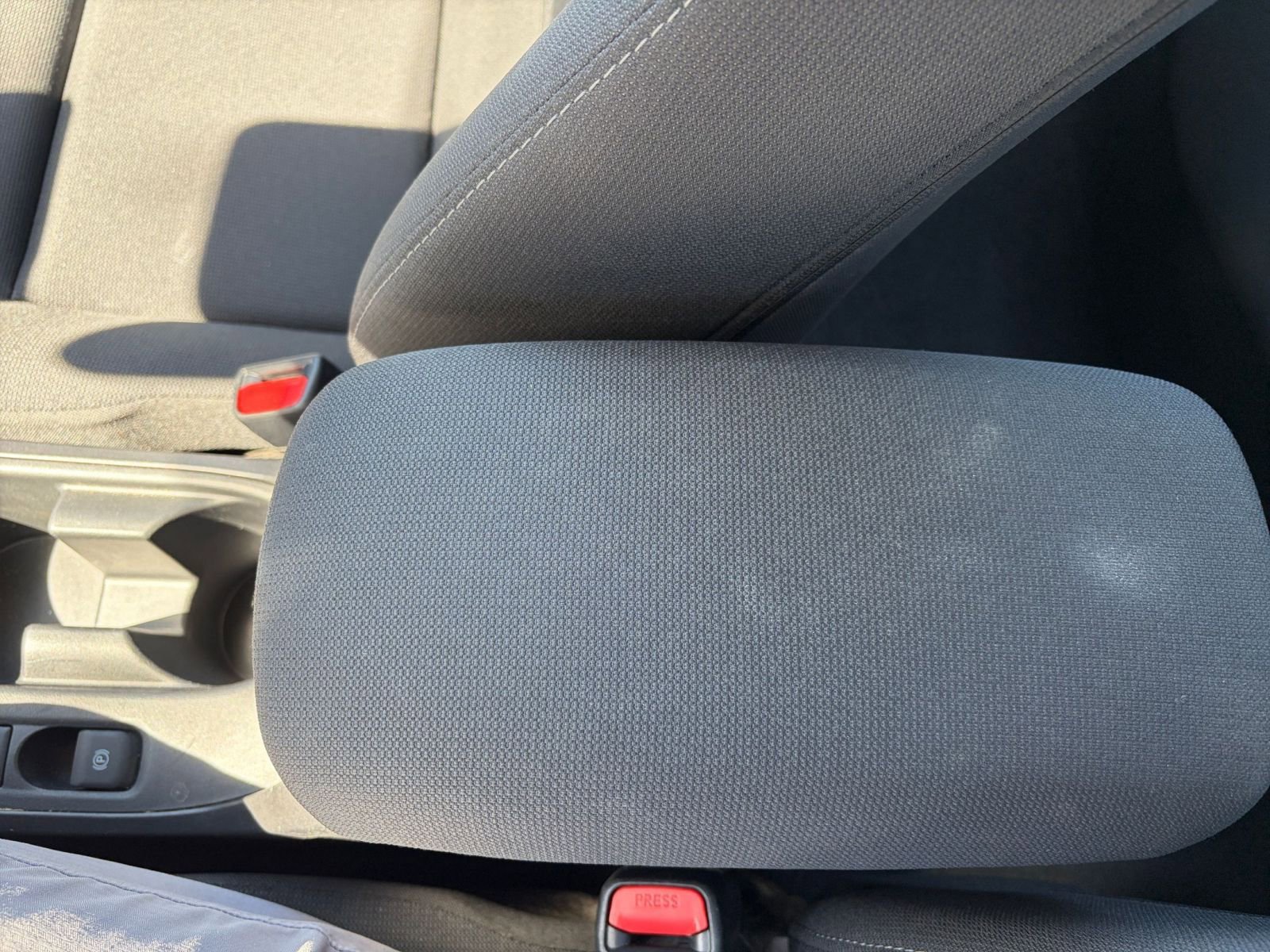 Used 2025 Toyota Corolla LE image 39