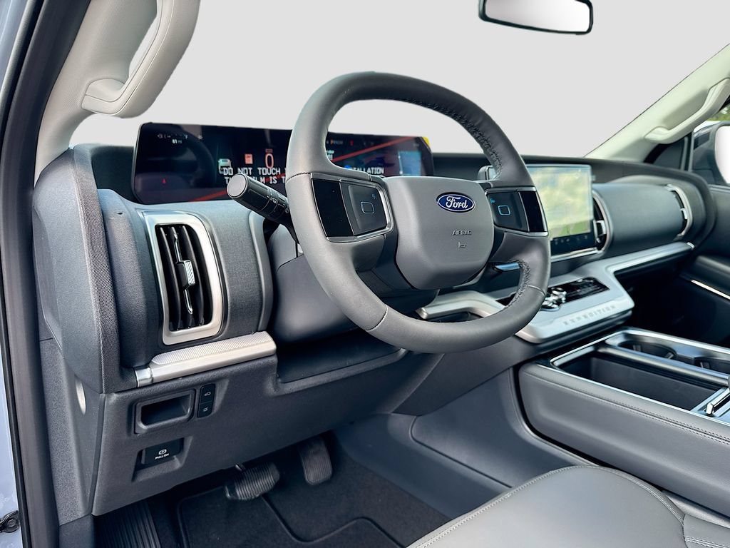 New 2026 Ford Expedition Active RWD image 10