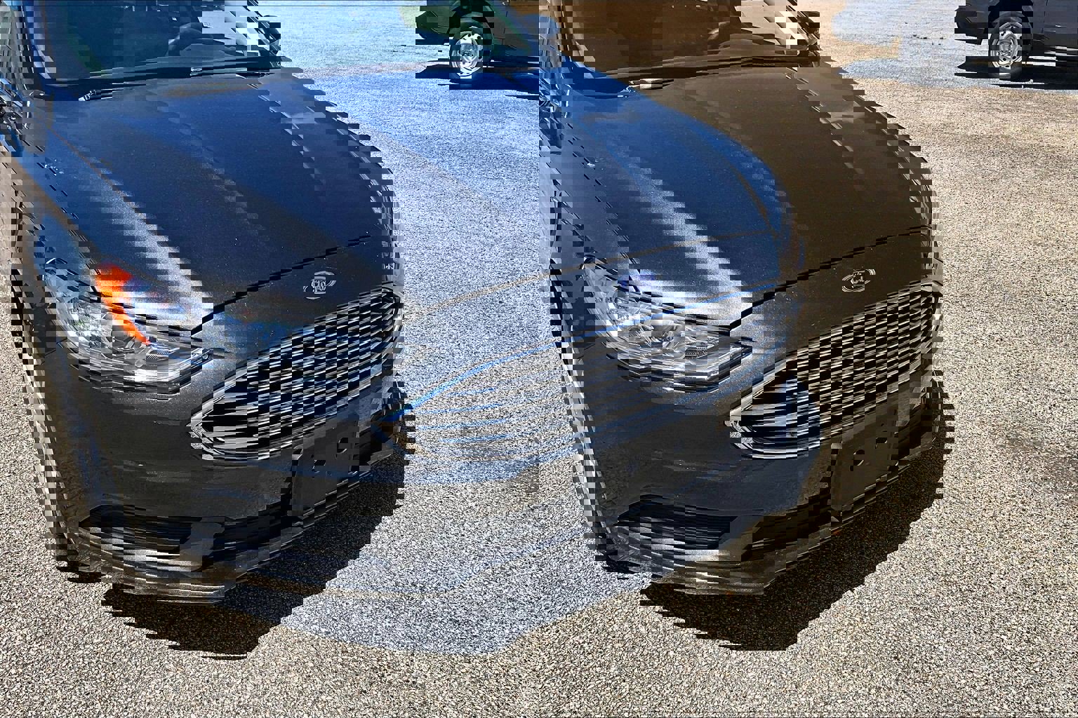 Used 2018 Ford Fusion S image 3