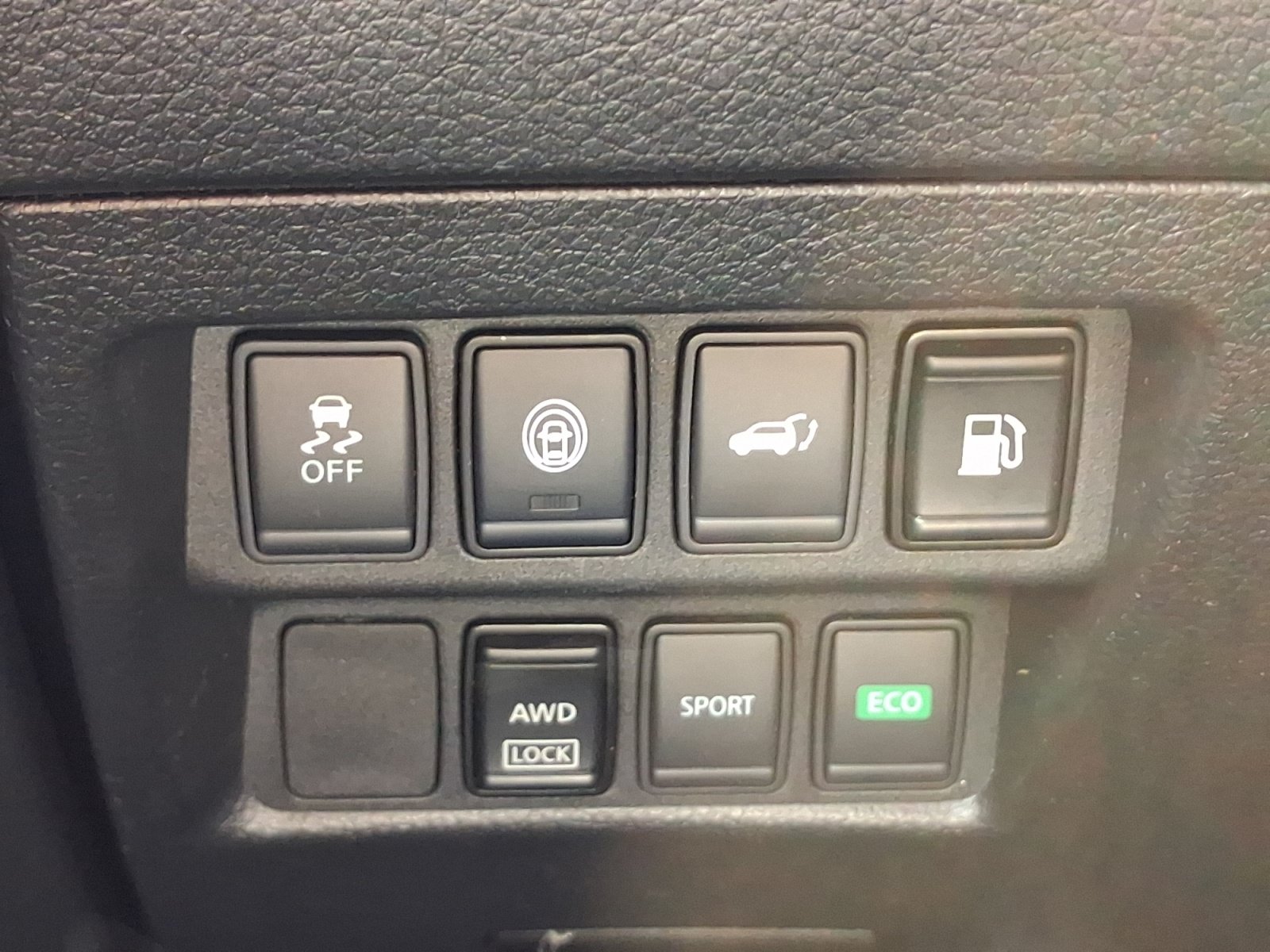 Used 2019 Nissan Rogue SV AWD/4WD image 27