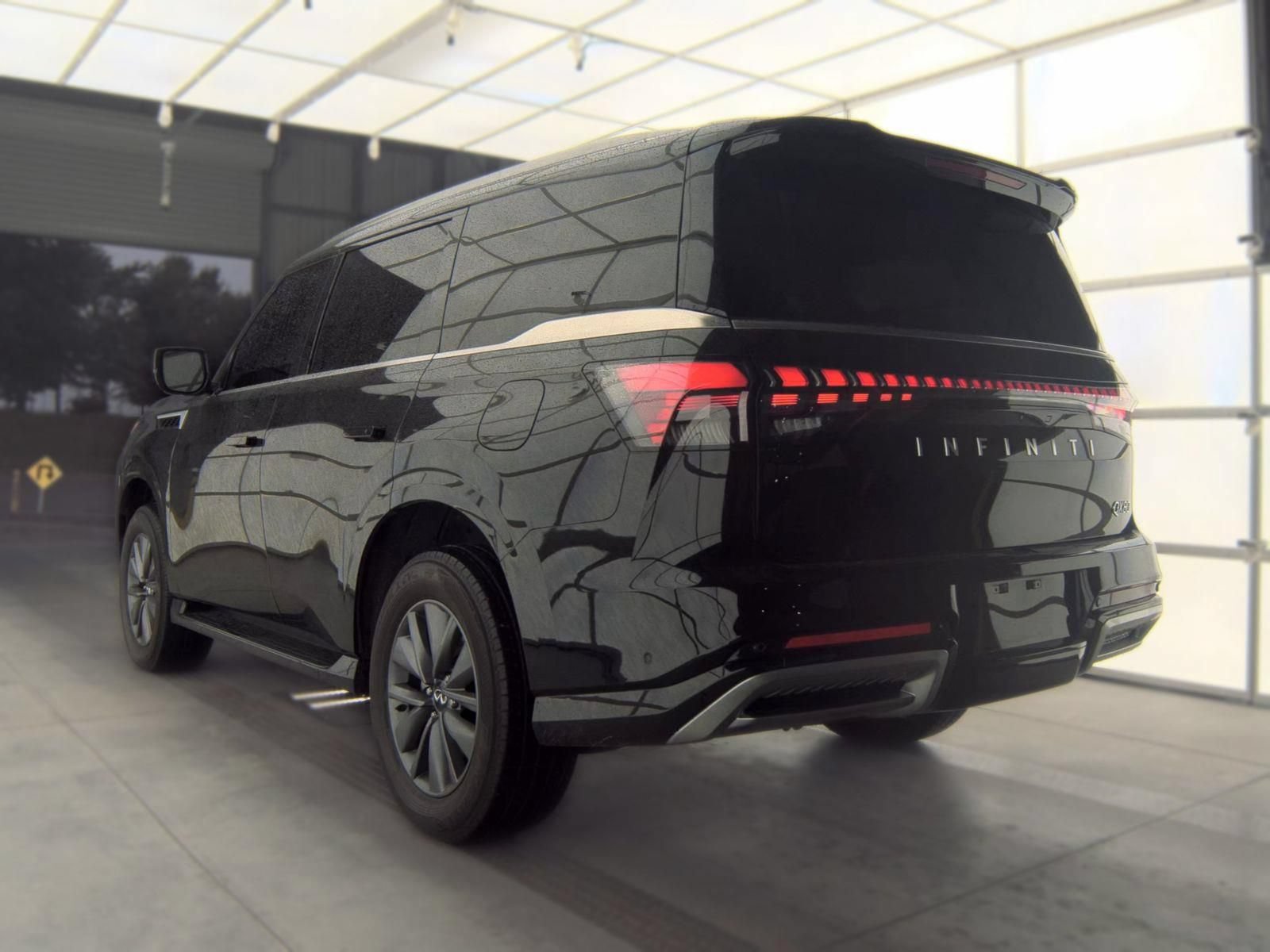 Certified 2025 INFINITI QX80 Pure RWD image 5