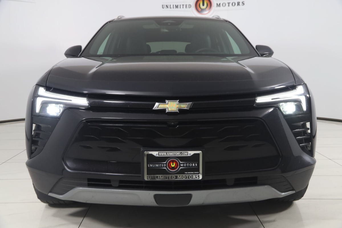 Used 2024 Chevrolet Blazer EV LT AWD/4WD image 47